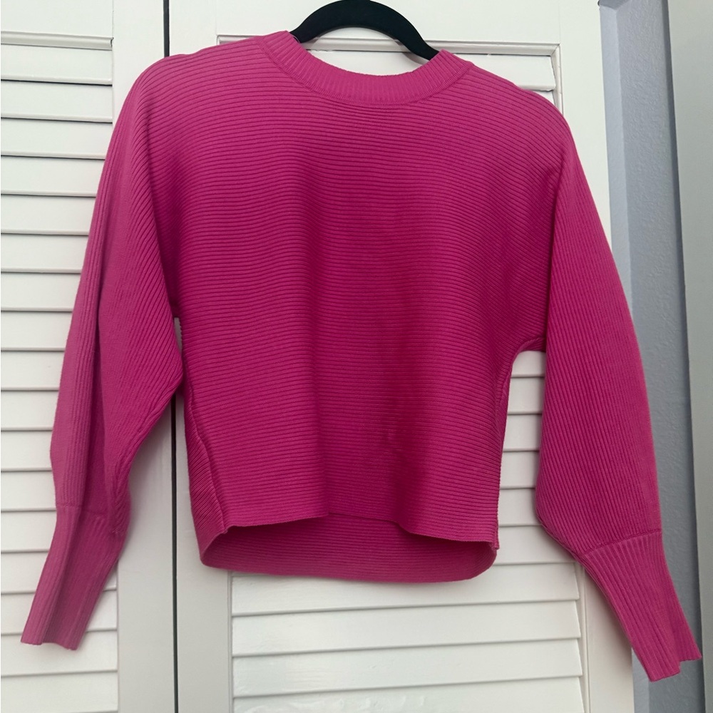 Vibrant Pink Ribbed Sweater size S/M